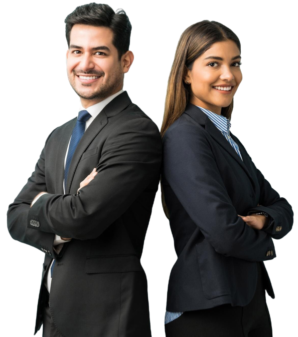 profesionales-latinos-confiados-traje-pie-contra-fondo-aislado